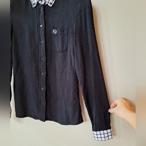 Fred Perry Womens Textured Long Sleeve Button Up Shirt. Plaid detailing. Size 2 - Picture 4 of 8
